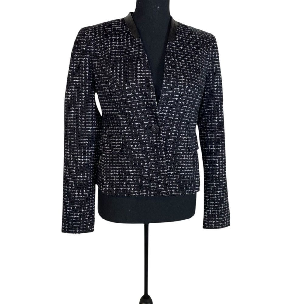 #160 CLASSIQUE ENTIER Fitted Blazer